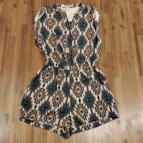 Women's Romper - Picture 1 of 7